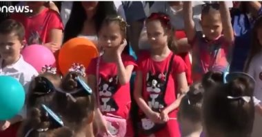 شاهد.. مهرجان التوائم فى شبه جزيرة القرم الروسية