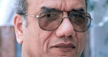 حجز الناقد حسن عطية بغرفة العناية المركزة بقصر العينى