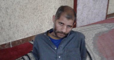 صور.. "فتحى" مريض بالسرطان فى المنوفية: "أطالب بمعاش عشان أصرف على عائلتى"