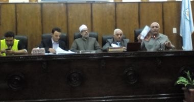 صور .. "تعليم أسيوط" ينظم ندوة لتوعية العاملين بمخاطر المخدرات