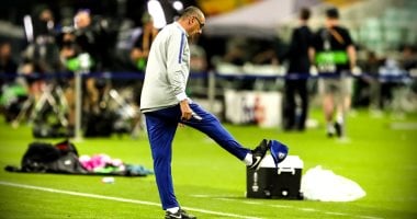 ثورة غضب من ساري بمران تشيلسي الأخير قبل نهائى الدورى الأوروبي..فيديو