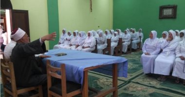 صور.. ندوات دينية وتثقيفية لنزلاء السجون خلال شهر رمضان المعظم