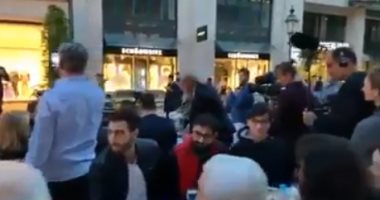 على صوت المؤذن.. إفطار جماعى فى مدينة ميونخ الألمانية.. فيديو