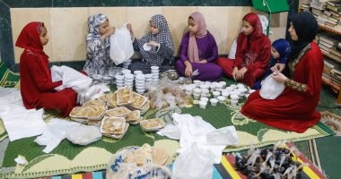 فيديو وصور.. شباب "روض الفرج" 12 عاما من وجبات الخير
