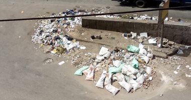 تراكم مخلفات البناء بجانب مطلع كوبري حلمية الزيتون ومطالب بإزالتها