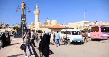 الحياة تسير على طبيعتها فى شمال سيناء (فيديو)
