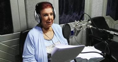 صور.. بعد أزمتها الصحية.. رجاء الجداوى تستكمل مسلسلها الإذاعى "سعيدة مش سعيدة"