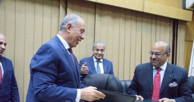 محافظ البحر الأحمر: 13 ألف فرصة عمل و3 مليار جنيه حجم استثمارات المنطقة اللوجستية بالغردقة
