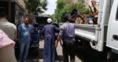 رفع 135 حالة إشغال و27 تعد من السوق السياحى بأسوان