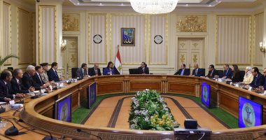 رئيس الوزراء يتابع إجراءات بدء تنفيذ المبادرة الرئاسية "حياة كريمة"
