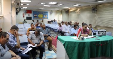 وكيل تعليم الوادى الجديد يناقش استعدادات القطاع لامتحانات الثانوية العامة