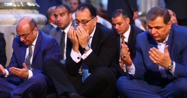 مصطفى مدبولى يحضر صلاة الجمعة الأخير بمسجد الحسين نيابة عن الرئيس السيسى