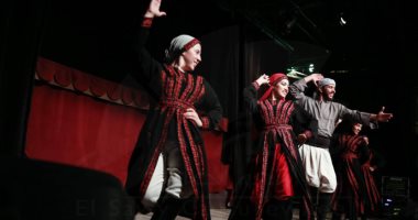 شاهد .. لوحات استعراضية فلسطينية على مسرح ساقية الصاوى