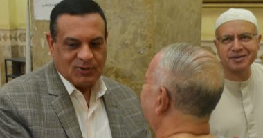 صور.. محافظ البحيرة يلتقى أهالى دمنهور للاستماع إلى شكواهم ومطالبهم