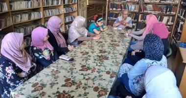 الحفاظ على المال العام ومكاسب المرأة من الدستور محاضرة بقصر ثقافة الغربية.. صور