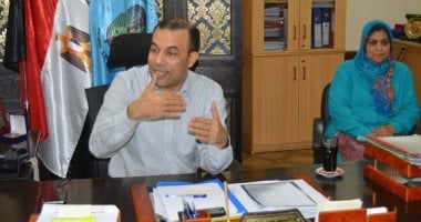 وكيل صحة الأقصر يستقبل أهالى القرنة لحل مشاكلهم .. ويعلن تطوير المستشفى المركزى 