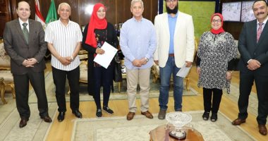 محافظ المنوفية يسلم عقود المشاريع الفائزة بمسابقة " مفتاح مشروعك "