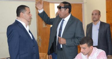 نائب رئيس جامعة أسيوط يتفقد لجان امتحانات نهاية العام بكلية التربية الرياضية