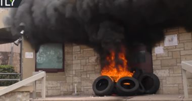 فيديو.. محتجون يضرمون النار فى السفارة الأمريكية فى هندوراس