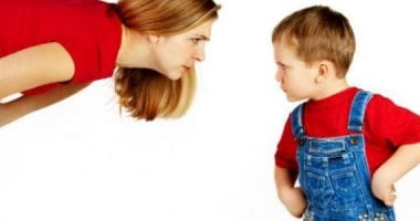 عشان تربية الطفل العنيد مهمة شبه مستحيلة.. 4 نصائح هتساعدك