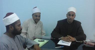 صور.. وكيل أوقاف الأقصر يجتمع بقيادات إدارة الدعوة لبحث إستعدادات عيد الفطر