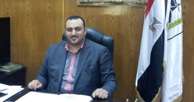 توفير منافذ لطوابع التأمين الصحى لطلاب المدارس ببنى سويف منعا التكدس