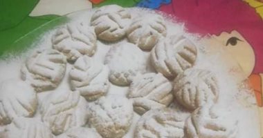 فرحة العيد.. زينب: "فرحة الكحك البيتى وإحنا بنعمله بالدنيا"