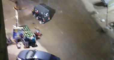 سكان شارع الخليج المصرى بالخصوص يشكون انتشار مياه الصرف الصحى