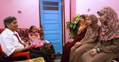 أميرات دولة التلاوة بالصعيد.. فتيات فى عمر الزهور يحفظن القرآن كاملا.. وفاء خصصت ساعتين يوميا لحفظ كتاب الله.. شيماء: والدى كان يحفظنا يوميا بعد صلاة الفجر قبل الذهاب للمدرسة.. و"مريم" تمكنت من 25 جزءا