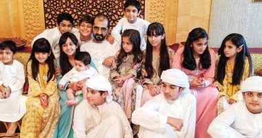 احتفالا بعيد الفطر.. محمد بن راشد فى صورة تذكارية مع أحفاده 