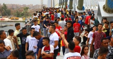 صور.. الممشى الزجاجى على كوبرى تحيا مصر بمحور روض الفرج كامل العدد