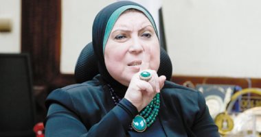 رئيس "المشروعات الصغيرة والمتوسطة»: بدء إجراءات تسليم 256 مصنعا جديدا للمستثمرين.. التركيز على الصناعات للحد من الاستيراد ودعم المشروعات فنيا وماليا.. وطرح3مجمعات صناعية بإجمالى 472وحدة فى بنها والصف وميت غمر  