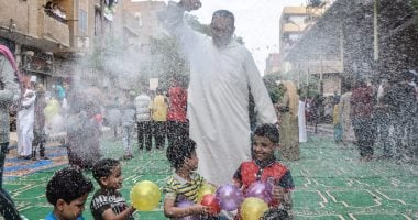 لعب وفرحة وحب .. أهالى العزبة القبلية بحلوان يحتفلون بالعيد