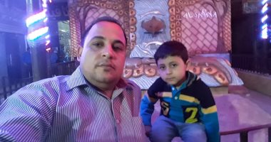 العيد فرحة.. أحمد عبد ىالقادر يشارك بصورة مع نجله أول أيام عيد الفطر