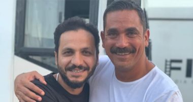أمير كرارة لمخرج " كازابلانكا" : كابيتانو السينما المصرية المخرج الجامد 