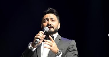 تامر حسنى يحيى حفلا فى أوبرا دبى.. وزوجته: "دائما فخورة بيك يا حبيبى"