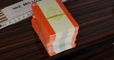باعوها عالنت.. عصابة زورت تذاكر قطارات فى بريطانيا بقيمة 18 مليون إسترلينى