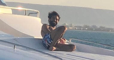 محمد صلاح يقضى إجازته على يخت أبيض فى شواطئ الجونة