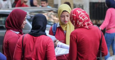 ارتياح بين طلاب الثانوية فى لجان مدرسة روض الفرج بشبرا لسهولة اللغة العربية