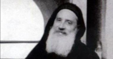 اليوم.. دير الأنبا مقار يرفع قداس الذكرى الـ13 لوفاة القمص متى المسكين 
