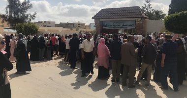 صور.. انتظام لجان امتحانات "عربى" الثانوية العامة بشمال سيناء