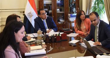 رئيس الوزراء يتابع برنامج تعزيز صناعة وسائل النقل والصناعات المغذية له