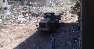 تنفيذا لتوجيهات الرئيس ..محافظة القاهرة تسكين 60 أسرة وازالة 11 عقار بالشرابية