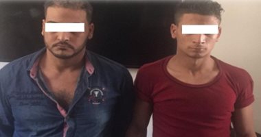 ضبط شخصين حاولا سرقة سيارة بالإكراه في الإسكندرية