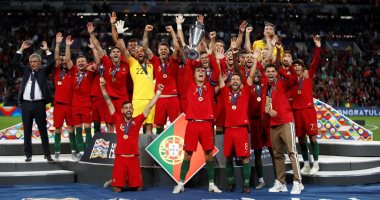 مراسم تتويج البرتغال بلقب دورى الأمم الأوروبية.. فيديو وصور 