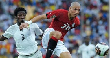 الأهلي مهنئاً وائل جمعة: أحد أعظم مدافعى القارة على مر العصور