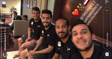 "حاوى ومقاتل ولاعب الأهلى".. أحمد منصور ينشر سيلفى مع النجوم