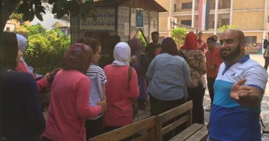 ارتفاع عدد الطالبات المصابات بإغماء فى امتحانات الثانوية العامة بسوهاج لــ 3