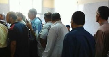 مريض بجلطة يشكو من سوء معامل موظفى التأمين الصحى بالزقازيق
