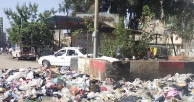 قارئ يشكو من انتشار القمامة بمزلقان بشتيل بالجيزة